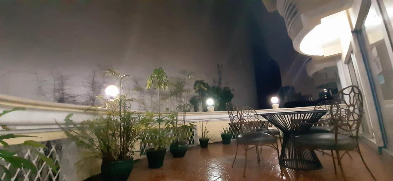 Casa Micarosa Hotel Manila Zewnętrze zdjęcie